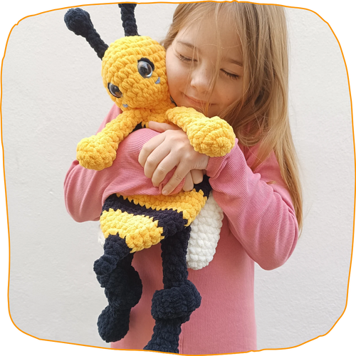 Bee Lovey Pattern